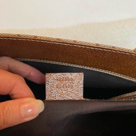 Gucci Logo Bamboo Shopper Tote w/ Shoulder Strap - Picture 4 of 14